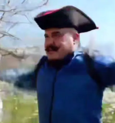 Демонстрация ловкого уворота