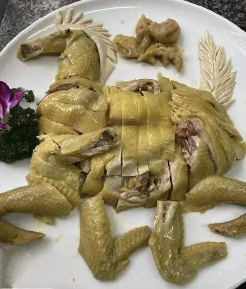Курица в форме лошади