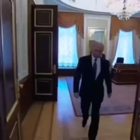 Путин идёт под треп