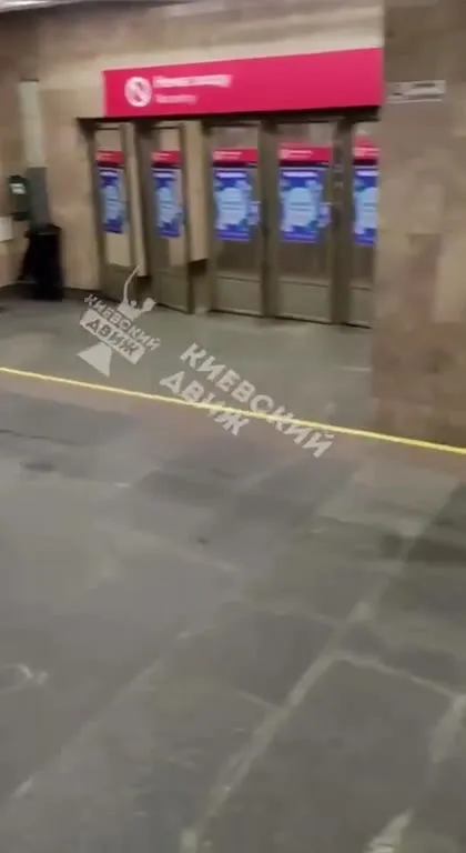 Улитка в киевском метро
