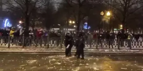 Полиция под снегопадом