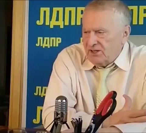 Жириновский эмоционально объясняет