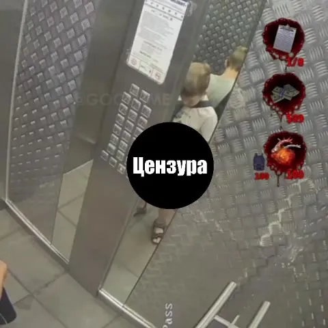 Мальчик застрял в лифте