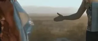 Рукопожатие на фоне пустыни