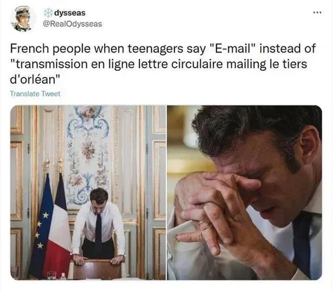 French People Hearing E-Mail