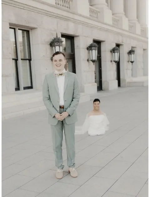Странная свадебная фотография