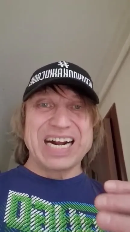 Мужчина и внезапный пёрдеж