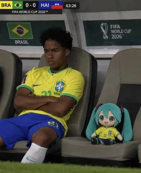 Brazilian player sits with Miku