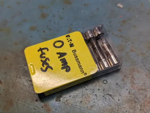 Zero Amp Fuse