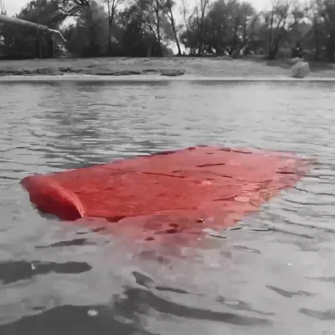 Коммунизм тонет