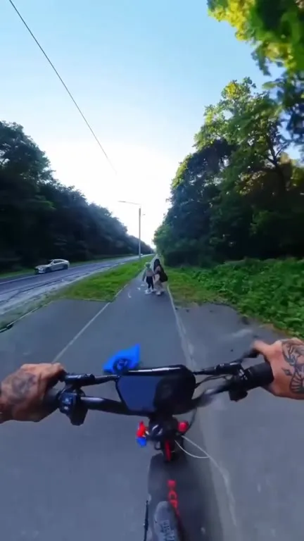 Велосипедист и 32 отделение