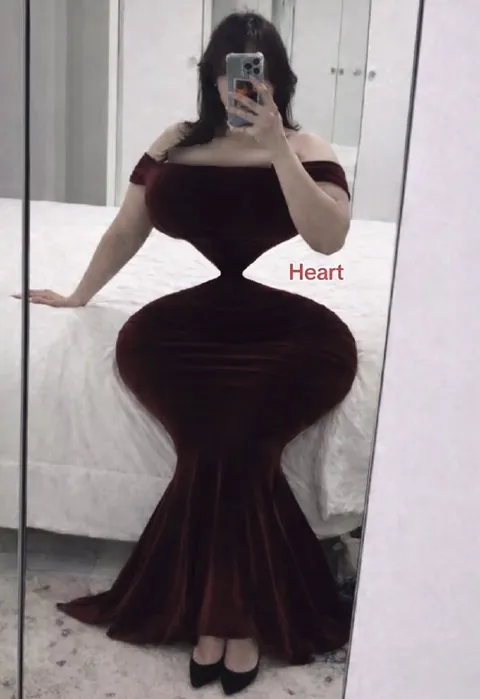 Heart-Shaped Dress Mirror Selfie