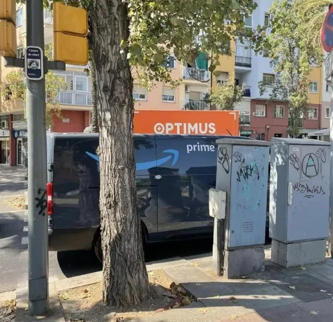 Optimus Prime Delivery Van