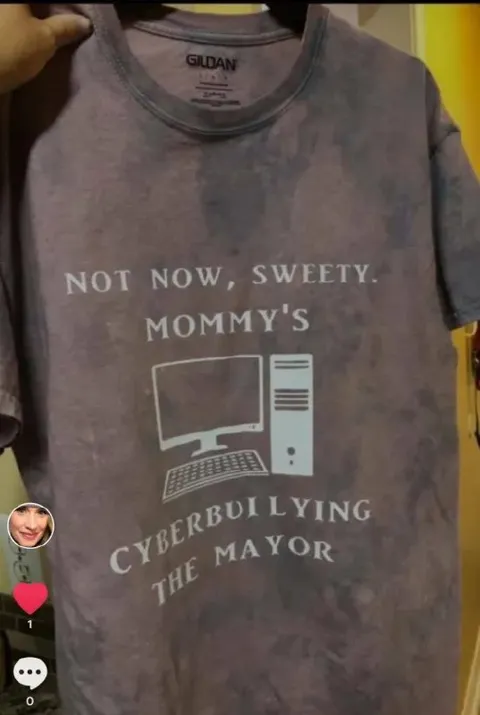 Mommy's Cyberbullying the Mayor