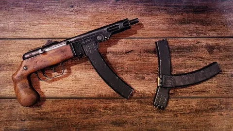 Обрез ППШ на деревянном столе