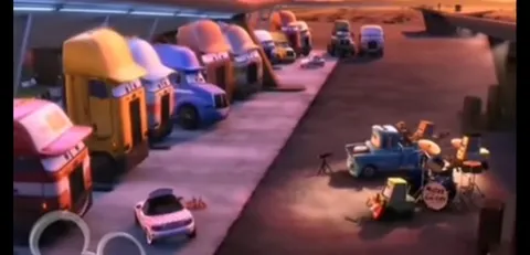 Mater’s Desert Gas-Caps Concert