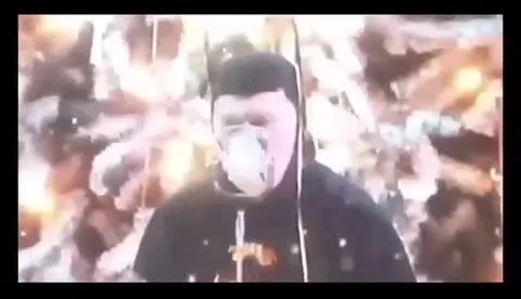 Новогоднее шоу с взрывом