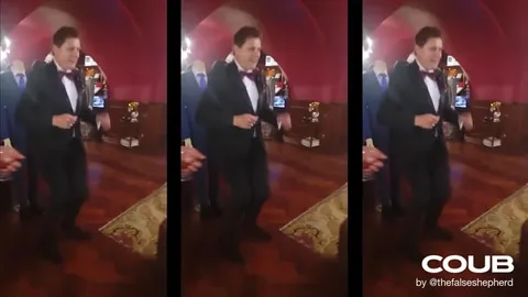 Танец сменяется серьёзным взглядом