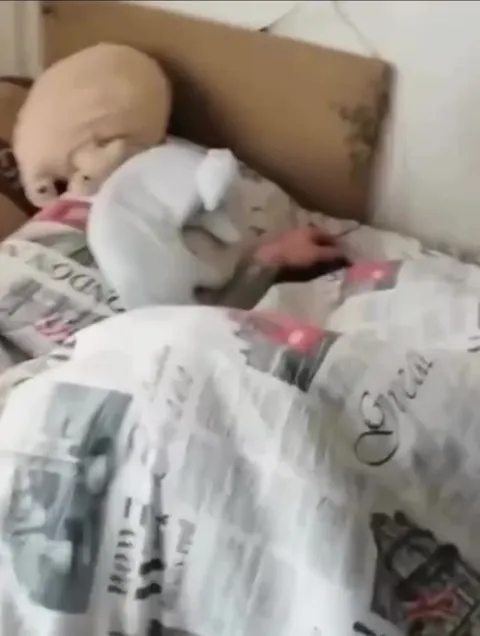 Спящий человек и внезапное пробуждение