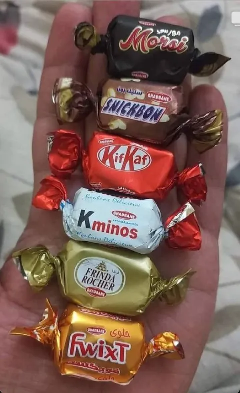 حلويات مقلدة بأسماء غريبة