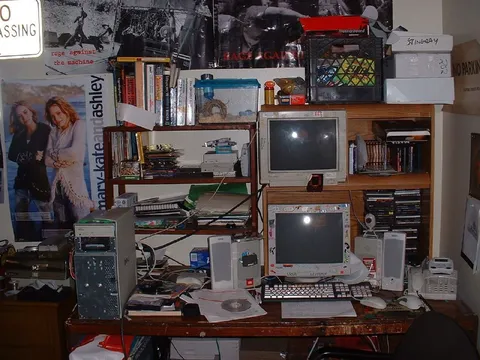 Retro Computer Bedroom Setup