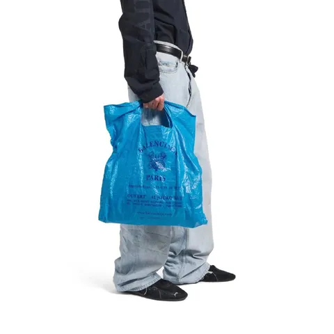 Пакет Balenciaga за 79000 рублей