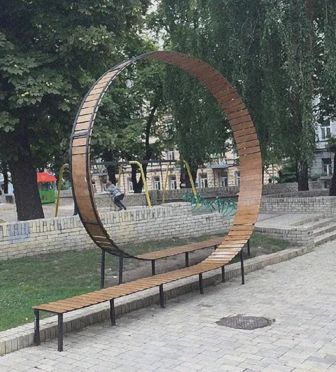 Скамейка для бесконечной прогулки