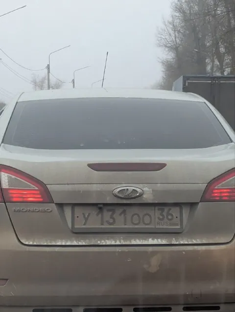 Лада Мондео с необычным шильдиком