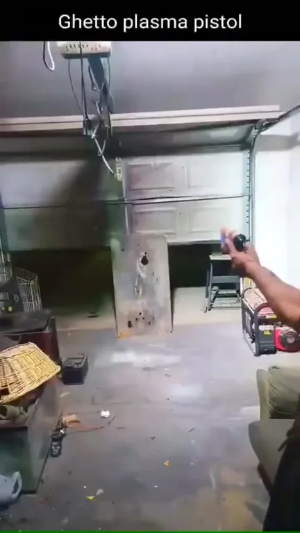 Ghetto Plasma Pistol Explosion