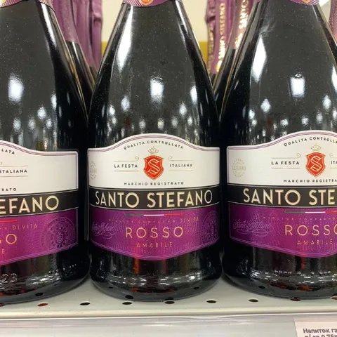 Три бутылки Santo Stefano