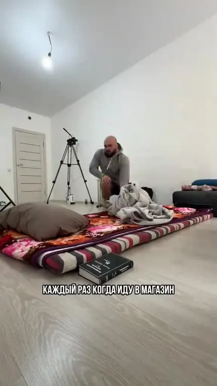 Друг купил мотоцикл