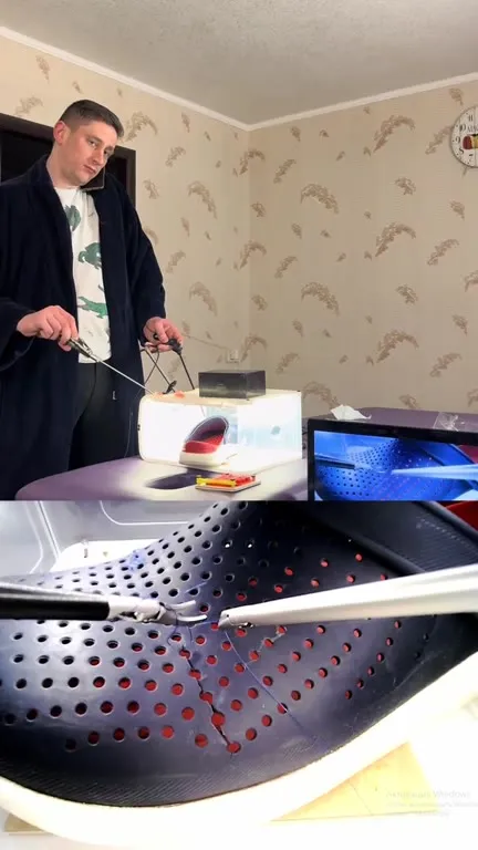 Мужчина чинит невидимую поломку