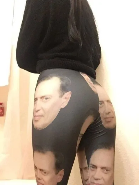 Леггинсы с лицом Стивена Сигала