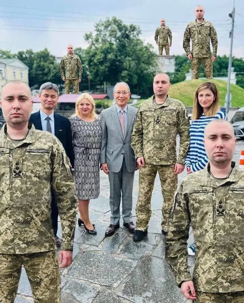 Солдаты повсюду