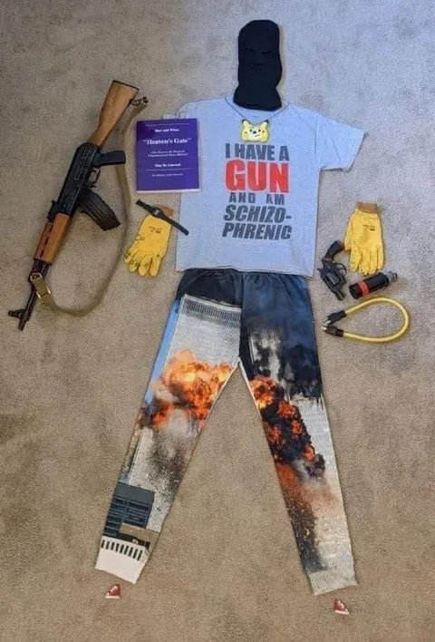 I Have a Gun and Am Schizophrenic