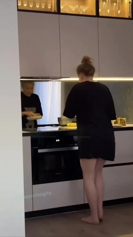 Танцы на кухне с перекусом