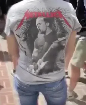 Metallica Shirt Comes Alive