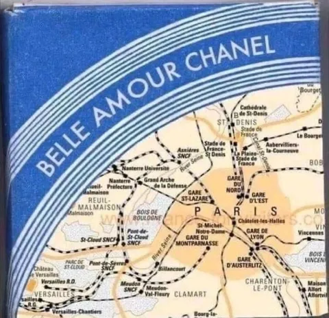 Belle Amour Chanel на карте Парижа