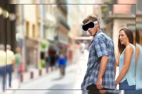 Мужчина в VR оборачивается