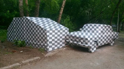 Шахматный камуфляж для машин