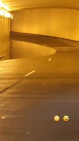 Неожиданный поворот в тоннеле