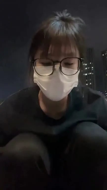 给我拍个照不要打架