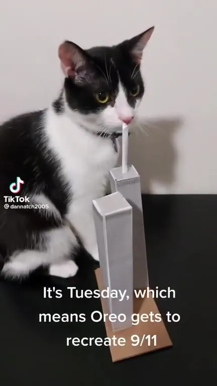 Oreo Recreates 9/11