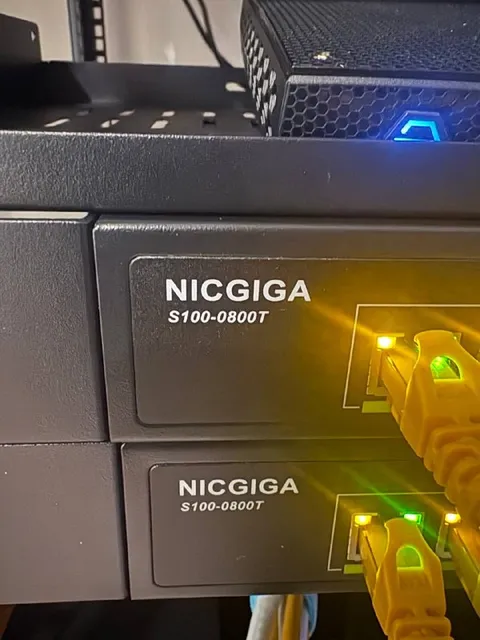 NICGIGA Network Switch