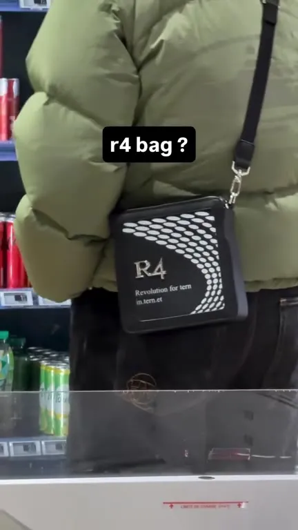 r4 bag at the drinks fridge