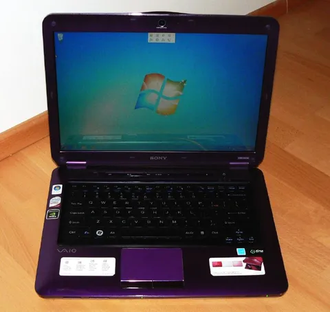 Старый ноутбук Sony VAIO