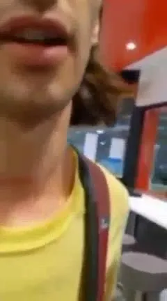 Стычка в фастфуде