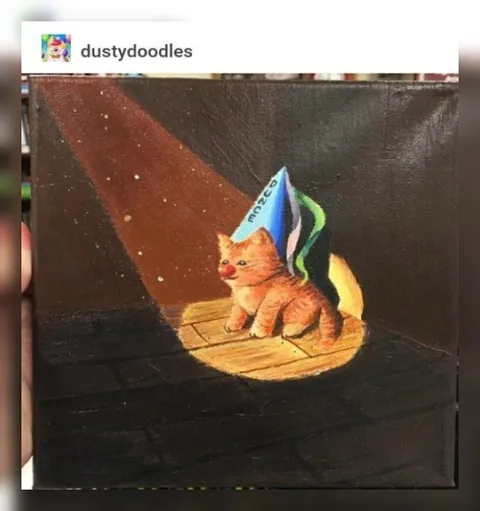Кот в луче прожектора