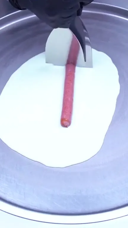 Hot dog convertido en rollitos