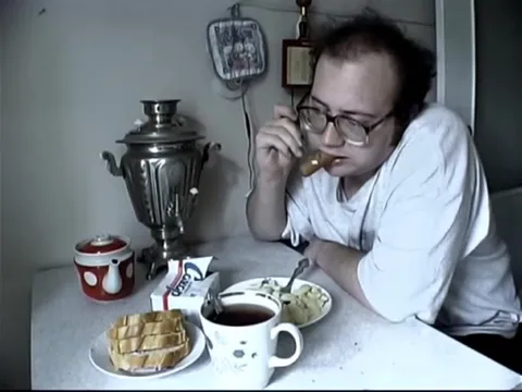 Чай под драматичный опенинг